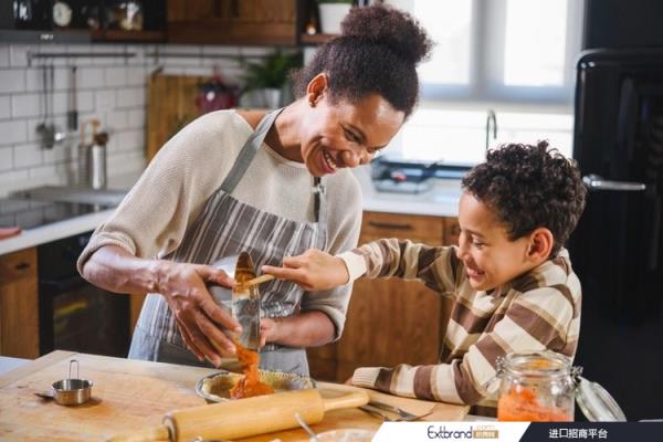 The at-home baking craze co<em></em>ntinues as countries around the world go back into lockdown. Pic: GettyImages/Lordn