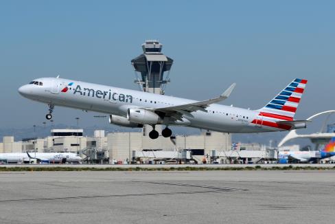 An American Airlines Airbus A321-200 plane takes off from Los Angeles Internatio<em></em>nal airport (LAX) in Los Angeles, California, U.S. March 28, 2018. REUTERS/Mike Blake