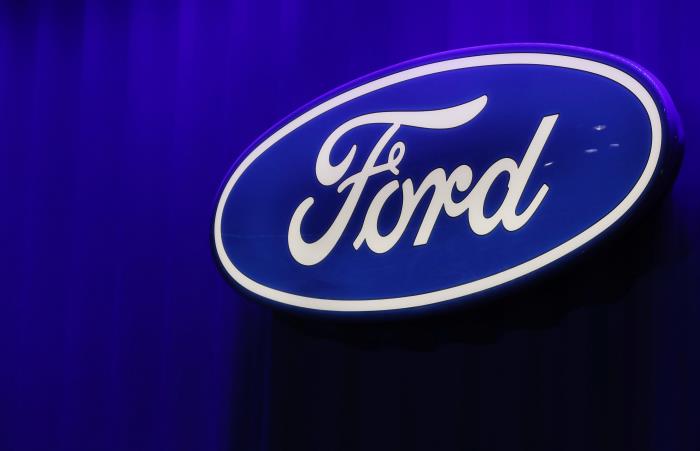 The Ford logo is seen at the North American Internatio<em></em>nal Auto Show in Detroit, Michigan, U.S., January 15, 2019. REUTERS/Brendan McDermid/File Photo