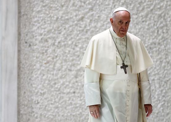 Pope Francis arrives for the weekly general audience at the Vatican, August 25, 2021. REUTERS/Guglielmo Mangiapane