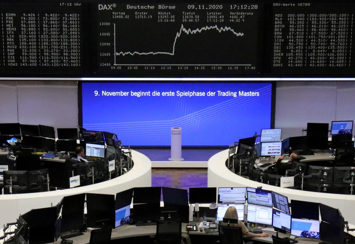 The German share price index DAX graph is pictured at the stock exchange in Frankfurt, Germany, November 9, 2020.    REUTERS/Staff/File Photo