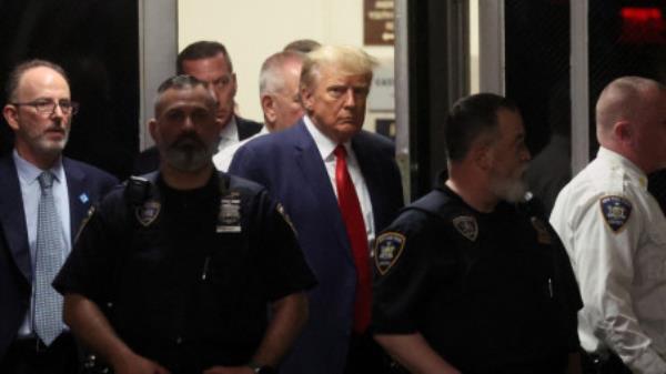 Former U.S. President Do<em></em>nald Trump arrives at Manhattan Criminal Courthouse, after his indictment by a Manhattan grand jury, April 4, 2023. REUTERS/Brendan McDermid