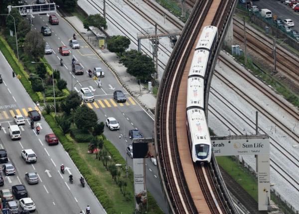 Intruder /con<em></em>firm/i: Police probing track intrusion that disrupted Kelana Jaya line LRT services