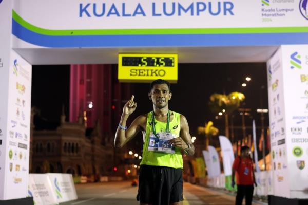 SEA Games bro<em></em>nze medallist Muhaizar clinches sixth KLSCM title