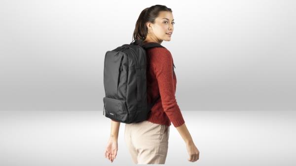 Woman wearing Timbuk2 Q 2.0 backpack