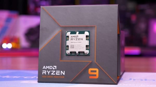 AMD Ryzen 9 7950X CPU and box