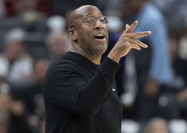 Kings coach Mike Brown was fired by the team on Friday.