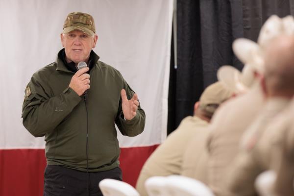  Incoming "border czar" and former acting U.S. Immigration and Customs Enforcement director Tom Homan visits Camp Eagle wher<em></em>e members of the Texas Natio<em></em>nal Guard and Department of Public Safety officers co<em></em>nvene for a Thanksgiving meal in Eagle Pass, Texas on November 26, 2024.