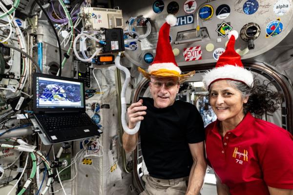 Suni Williams with Don Pettit on the ISS