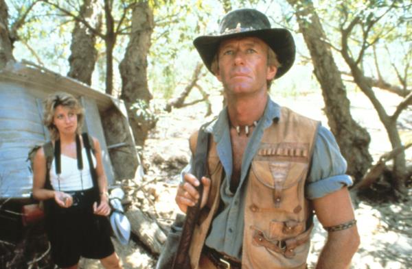 Linda Kozlowski, Paul Hogan in "Crocodile Dundee"