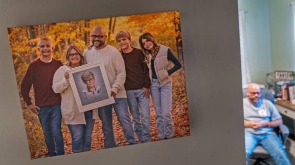 A Teusch family portrait taken after Sammy's death.