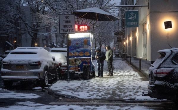 People at Long Island City food cart in Dec 21 now 