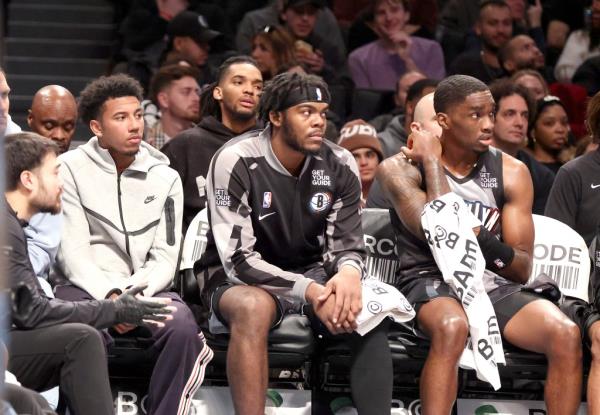 Day'Ron Sharpe #20 of the Brooklyn Nets on the bench during the second quarter.