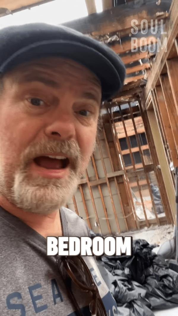 Rainn Wilson showing his house in the aftermath of the fire. His bedroom no lo<em></em>nger exists.